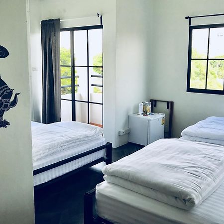 Niitra Hostel Ban Khlong Nang Li Экстерьер фото